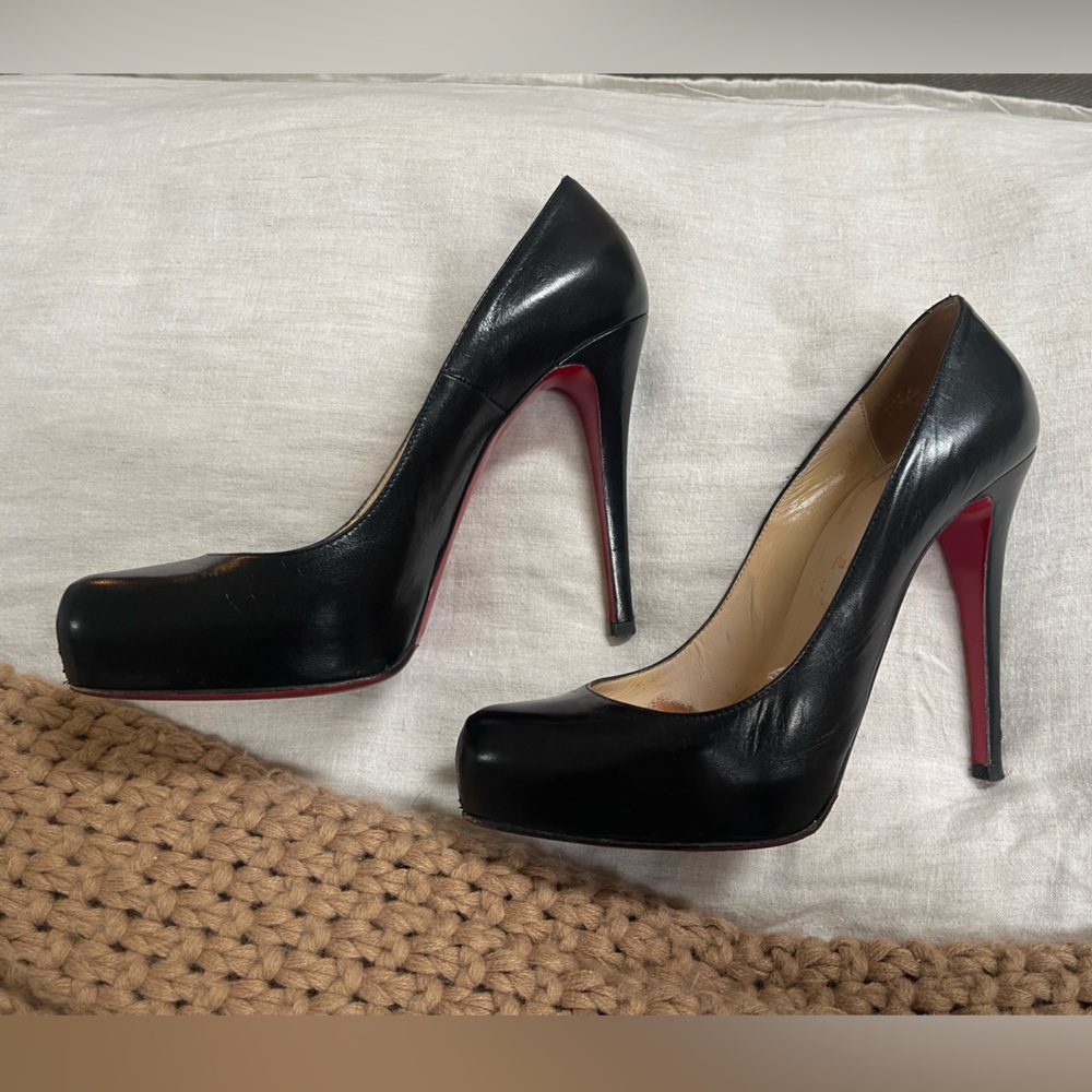 Christian Louboutin Black Rolando - size 40.5